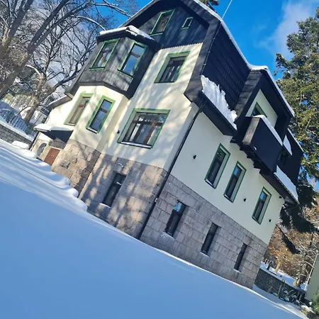 Hanka Ze Sniadaniami Bed & Breakfast 3*