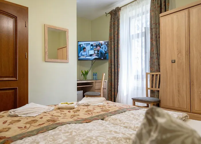 Hanka Ze Sniadaniami 3*